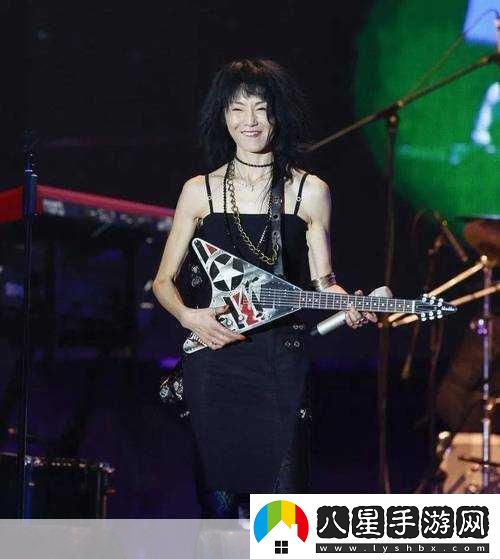 草莓音樂節(jié)風(fēng)大停演引熱議