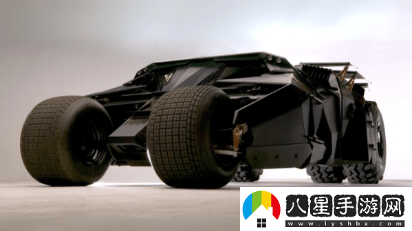 10輛復(fù)刻版蝙蝠車將投產(chǎn)！搭載6.2L發(fā)動(dòng)機(jī)