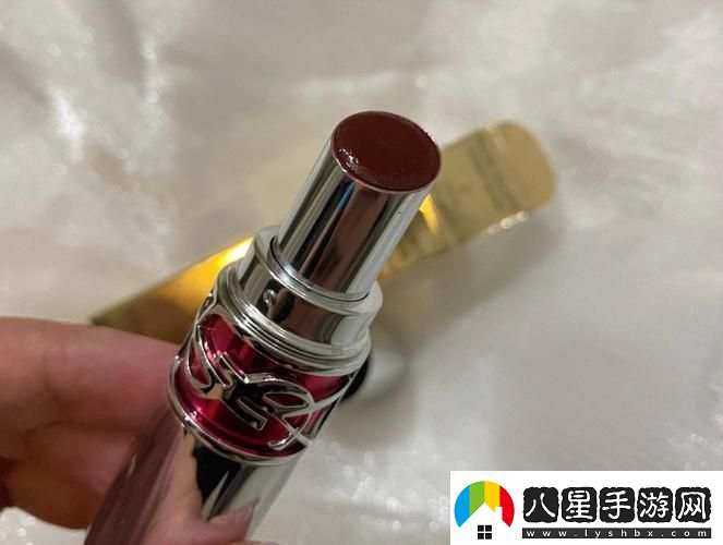 “呦辣辣”！YSL蜜桃色6696