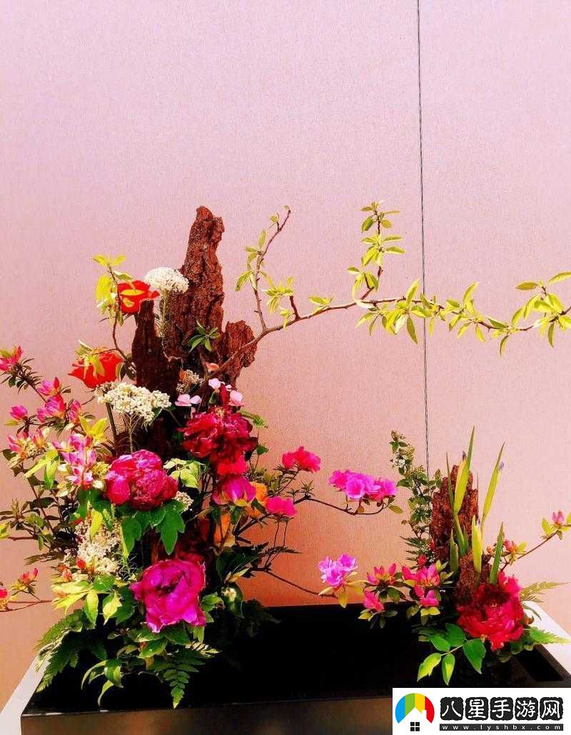 二曲亭亭玉女峰鄰水插花像誰用