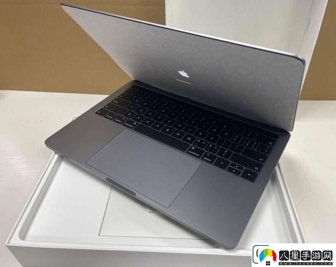 新款MacBookPro駕到網友