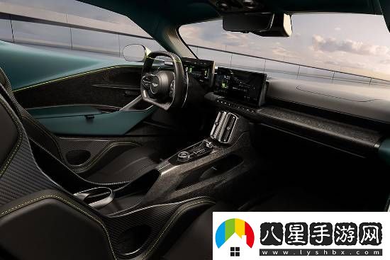 全球限量999輛！Valhalla超帥綠色旗艦超跑發(fā)布