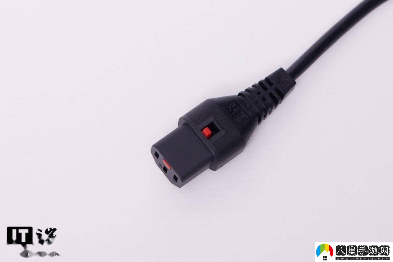 雷神黑武士Shark游戲主機(jī)