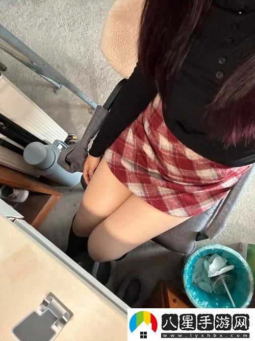 在“亂女1一7亂女小丹”的世界中