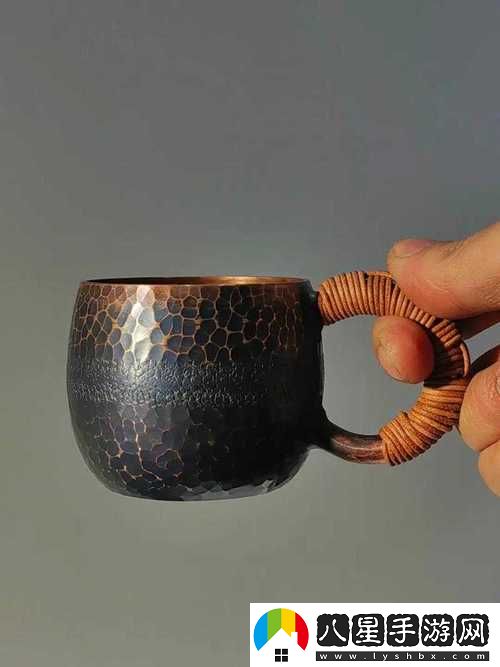 銅銅銅鏘鏘鏘鏘鏘