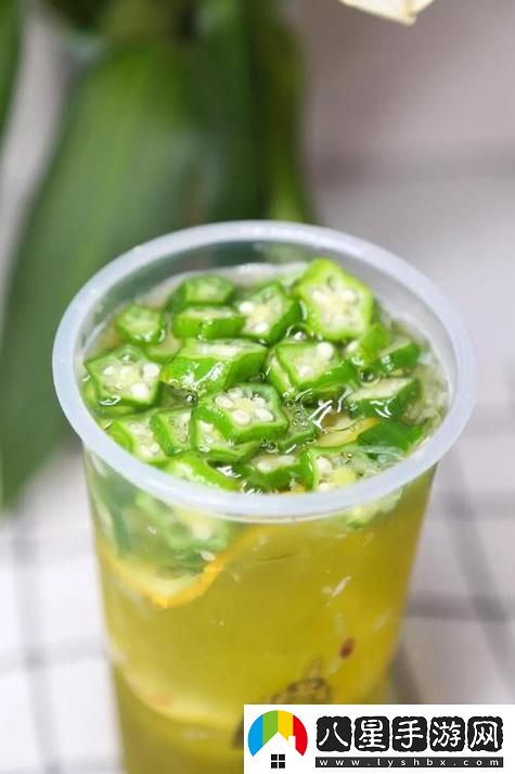 草莓櫻桃秋葵奶茶站