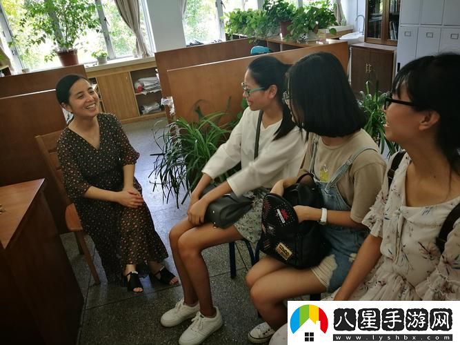 沈芯語老師家訪麻花視頻