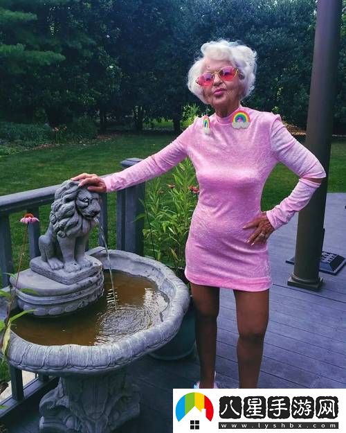 老太太BGMBGMBGM性